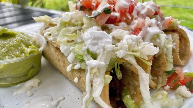 Flautas.